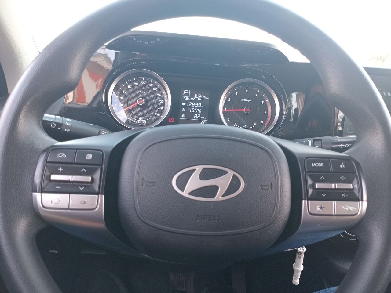 HYUNDAI - 25