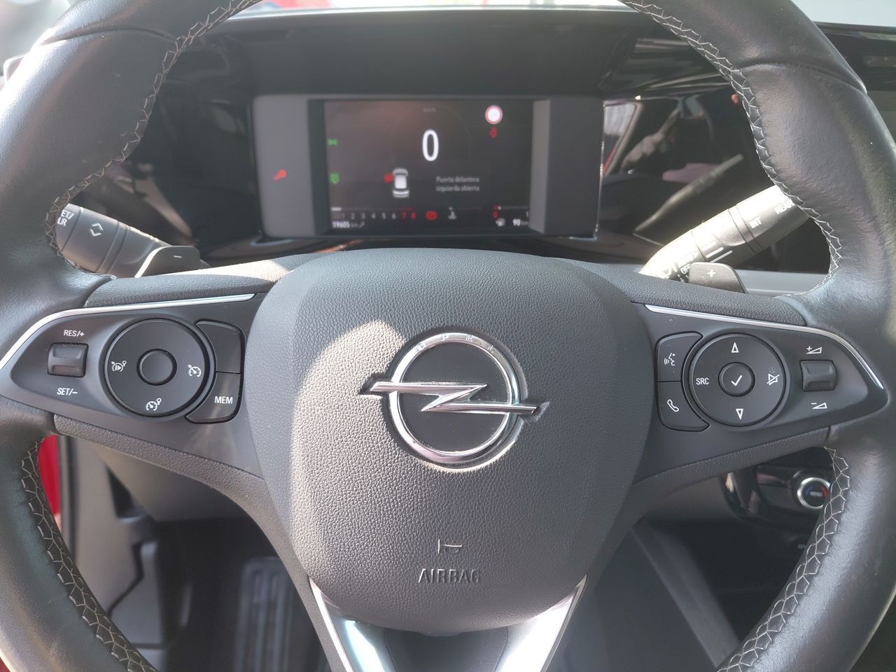 Opel Mokka — foto 26 de 34