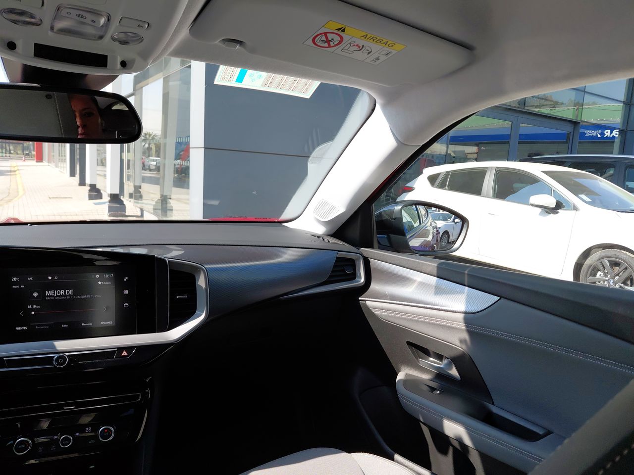 Opel Mokka — foto 11 de 34