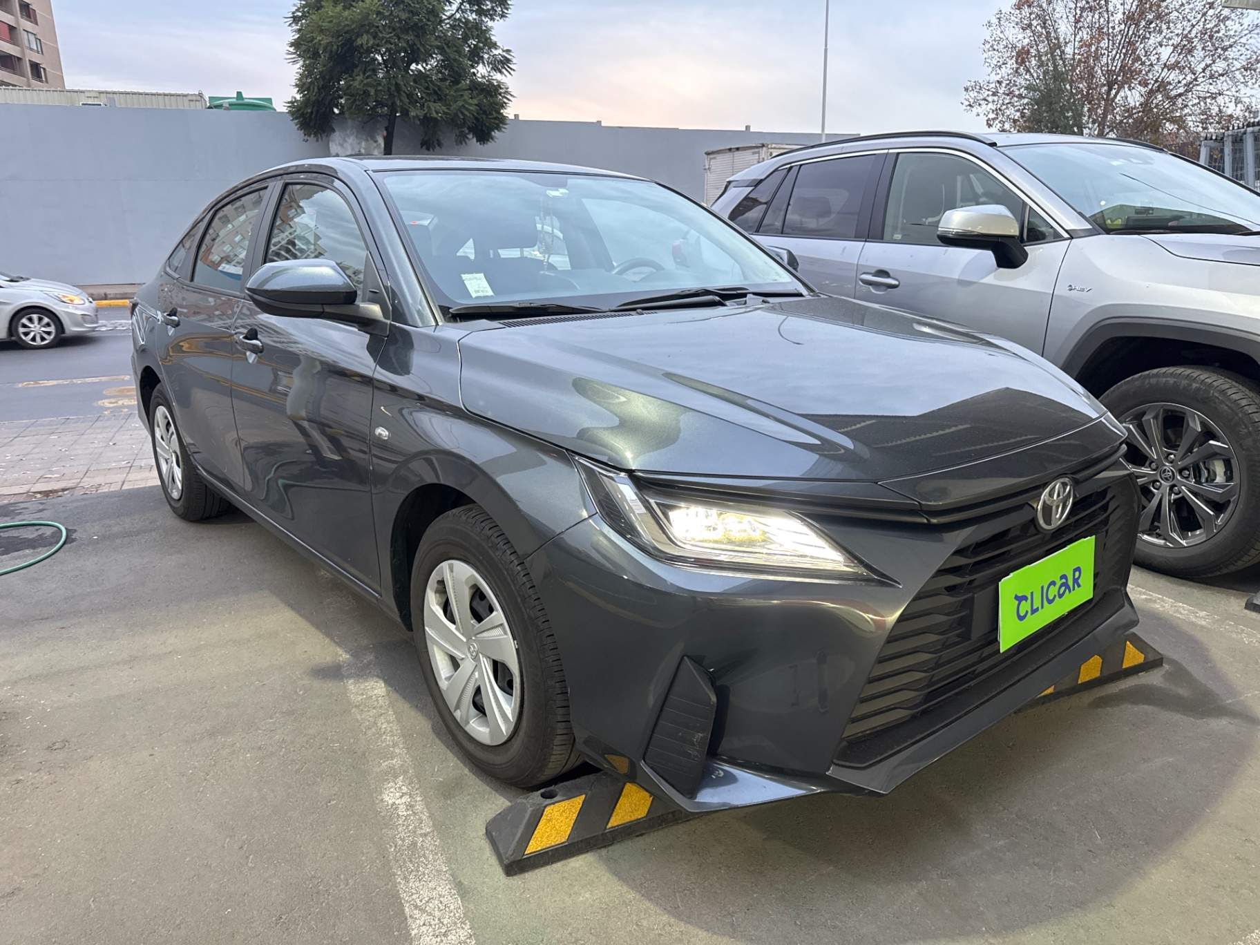 TOYOTA - 0