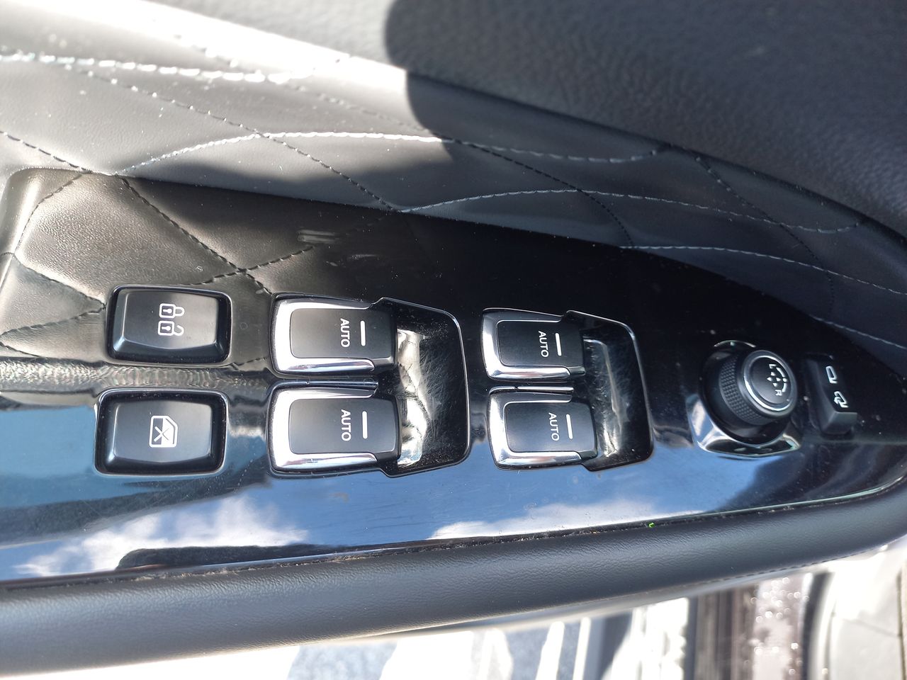 SSANGYONG - 23