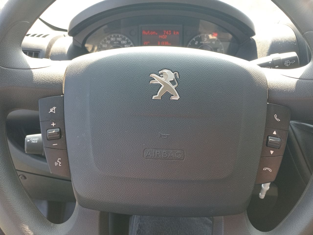 PEUGEOT - 23