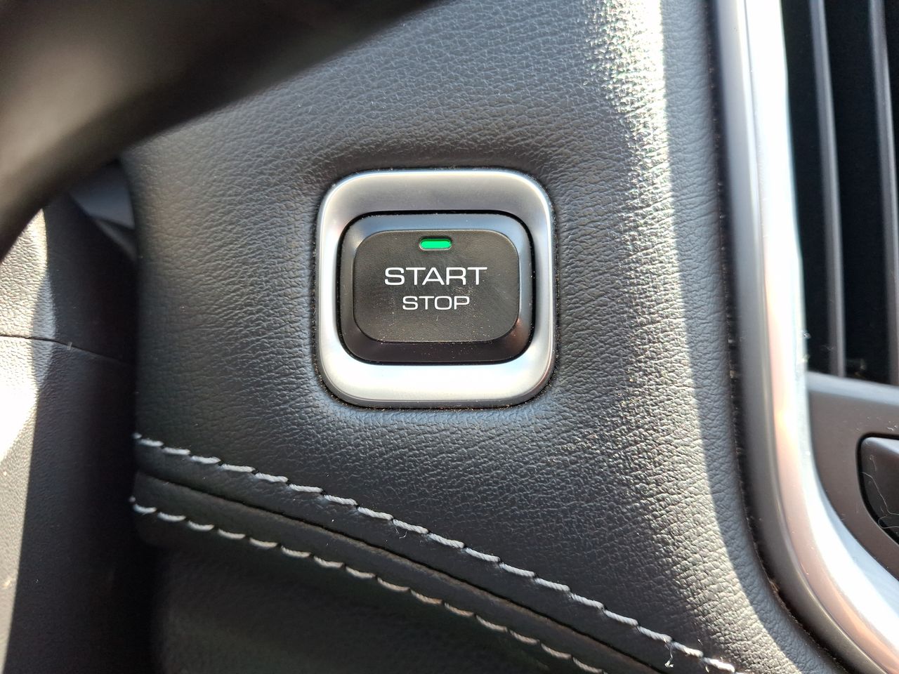 Chevrolet Captiva — foto 35 de 35