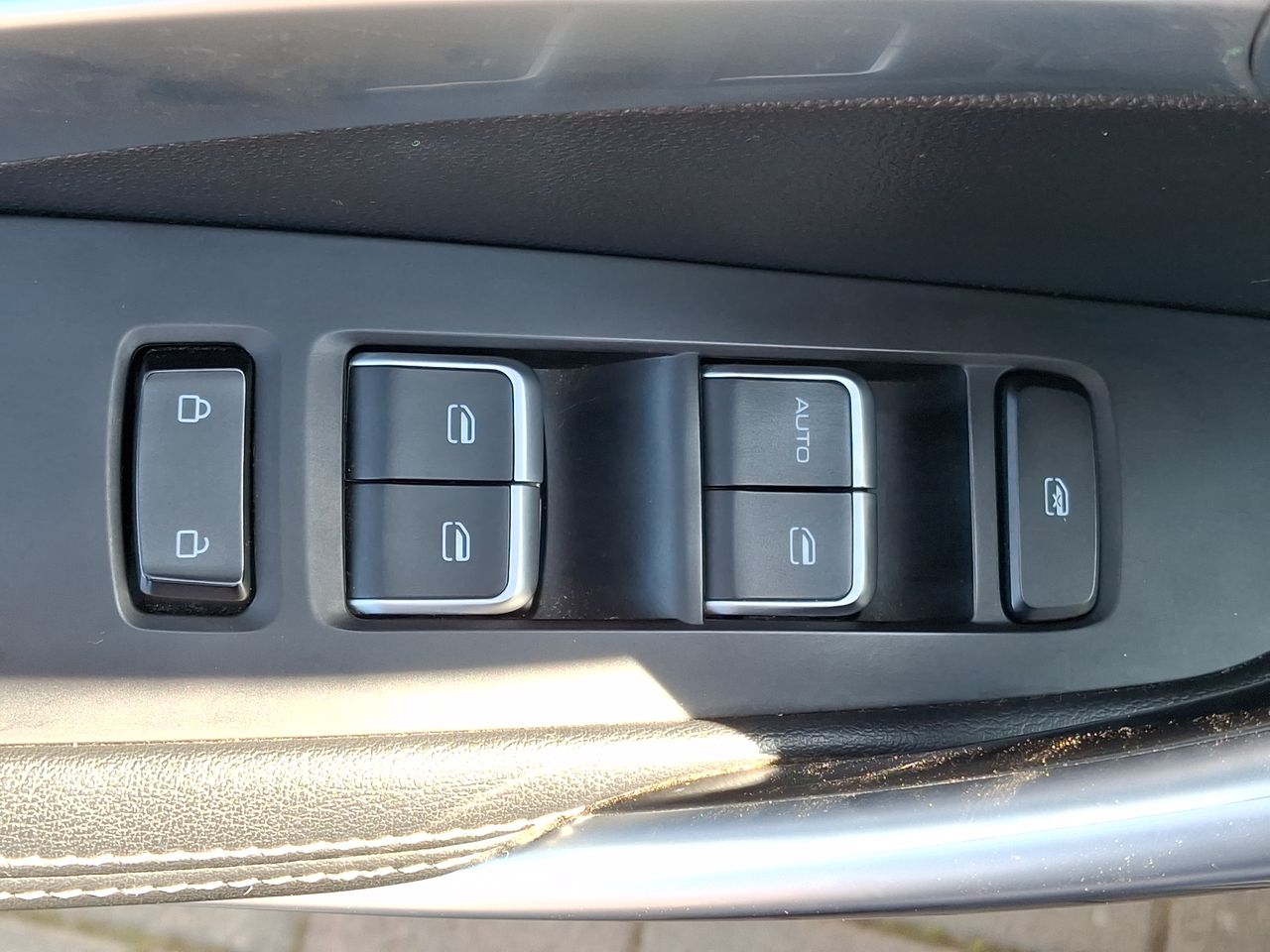 Chevrolet Captiva — foto 23 de 35