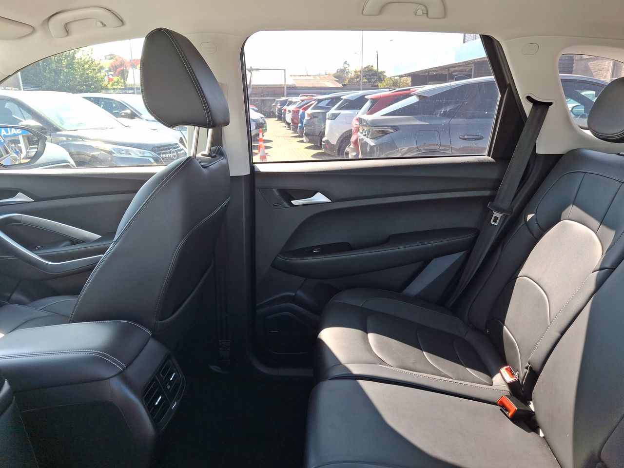 Chevrolet Captiva — foto 12 de 35
