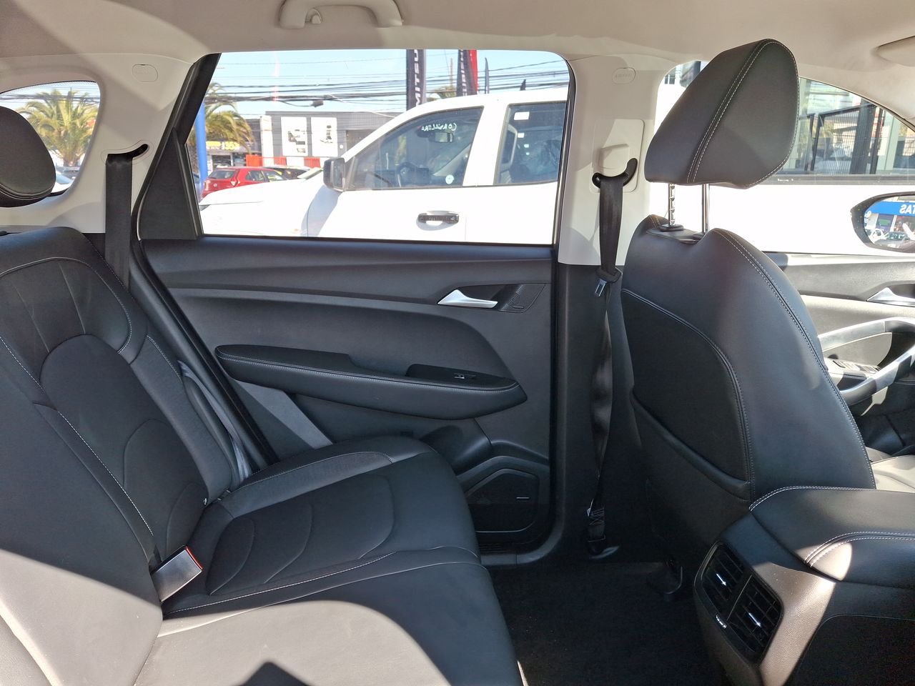 Chevrolet Captiva — foto 16 de 35