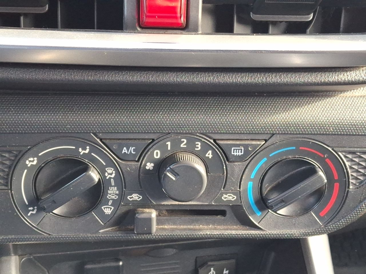 TOYOTA - 20