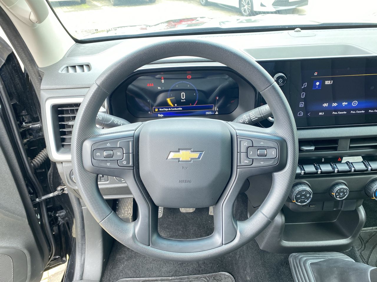 CHEVROLET - 24