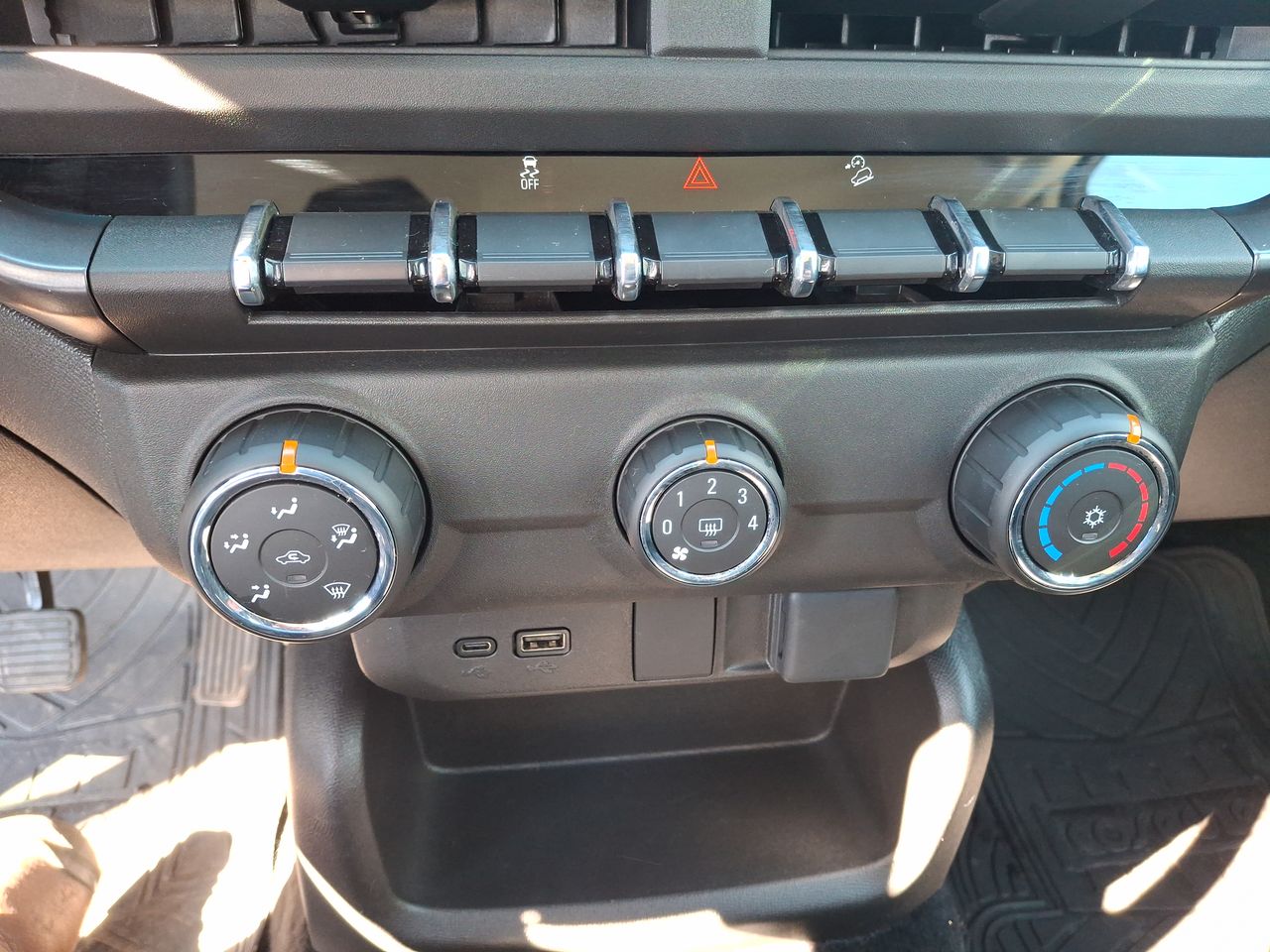 CHEVROLET - 30