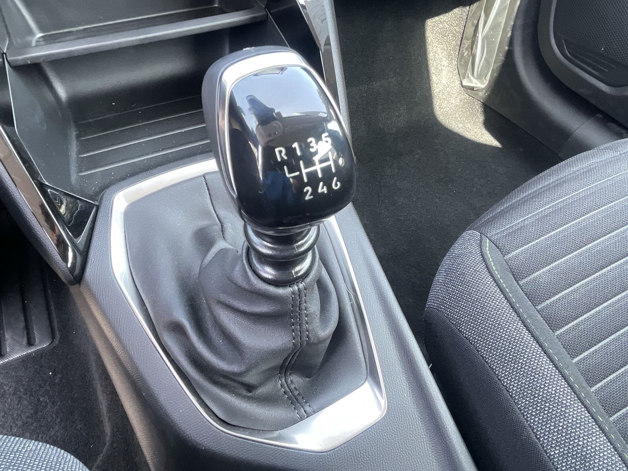 PEUGEOT - 29