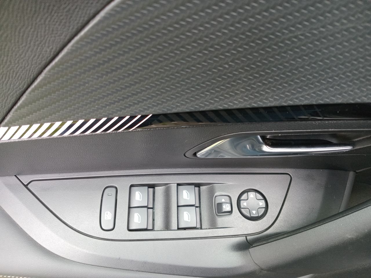 PEUGEOT - 23