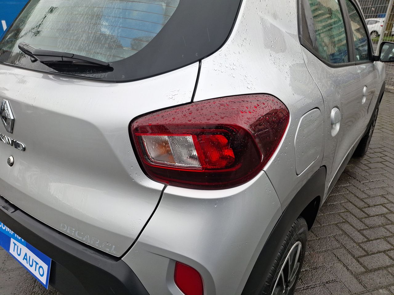 RENAULT - 19