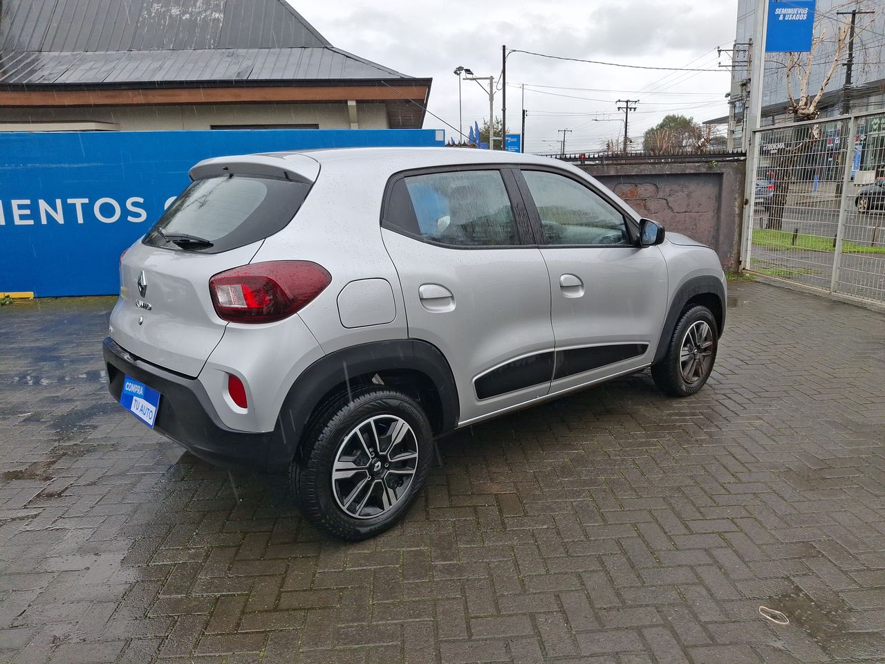 RENAULT - 7