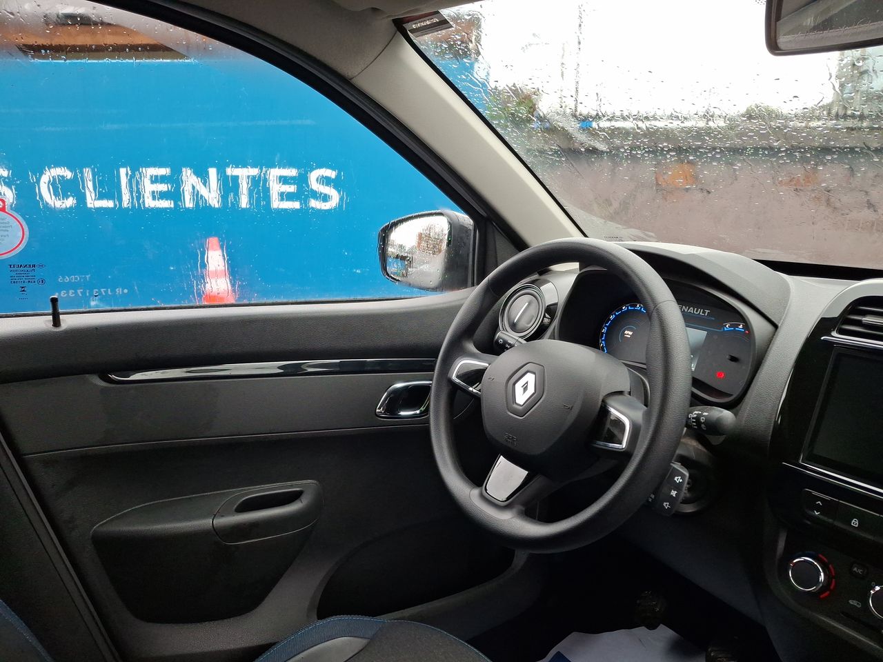RENAULT - 16