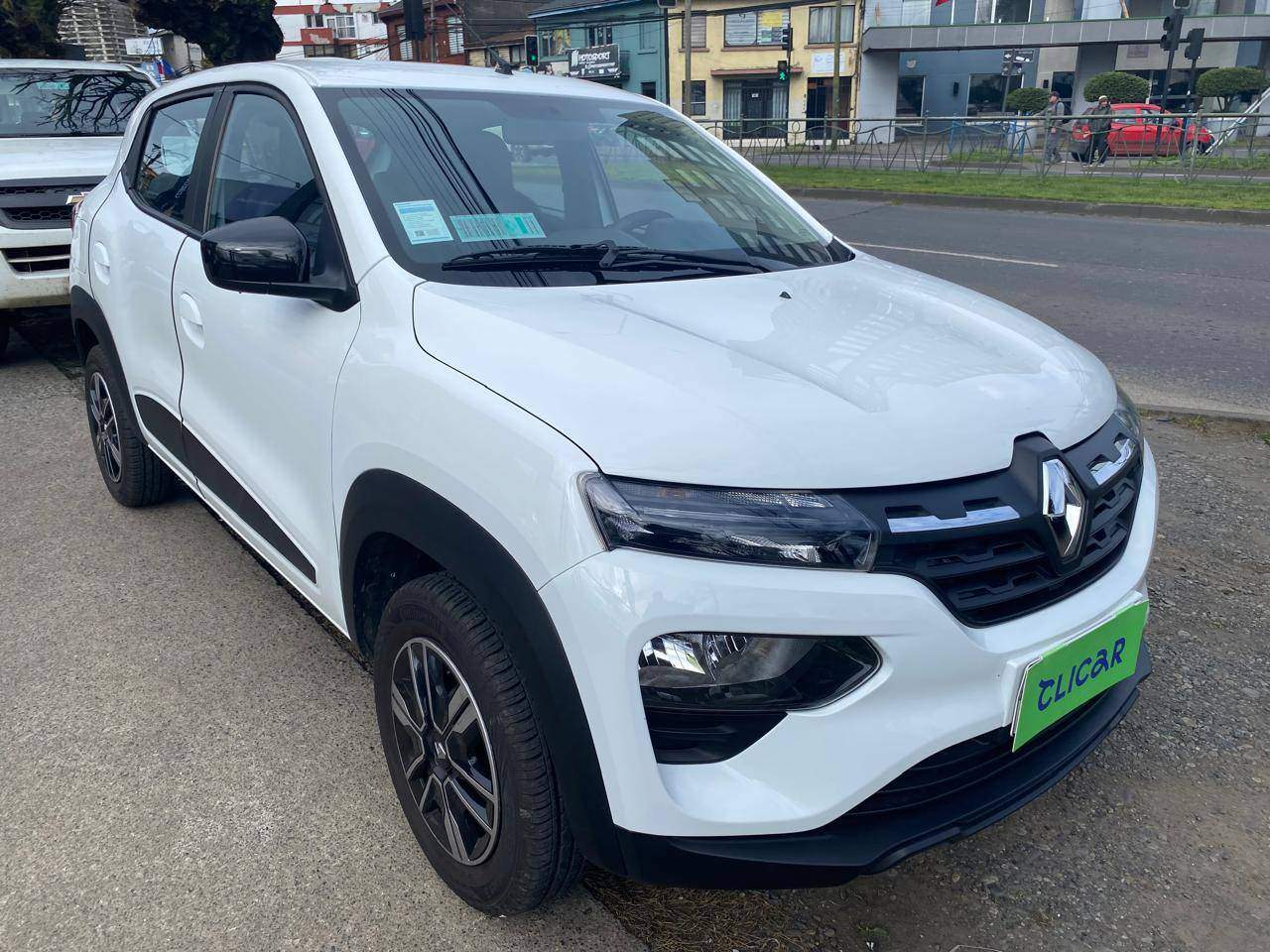 RENAULT