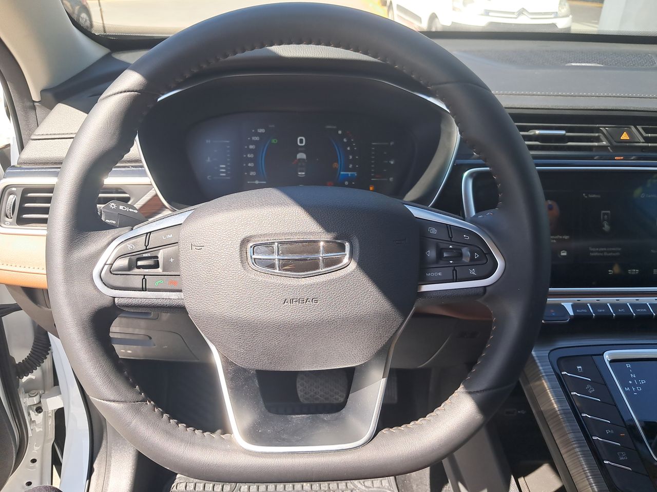 GEELY - 25