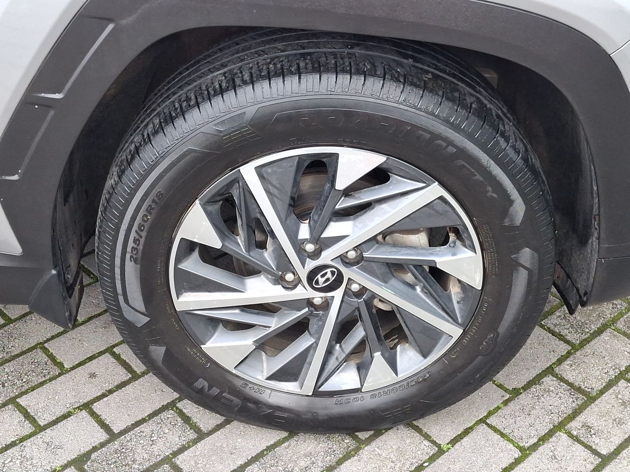 Hyundai Tucson — foto 18 de 35
