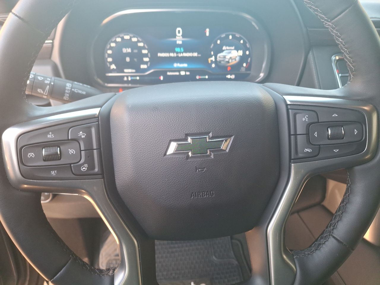 CHEVROLET - 24