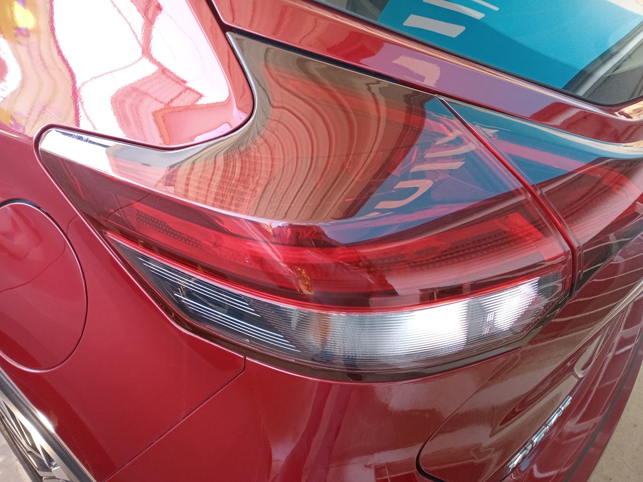 NISSAN - 21