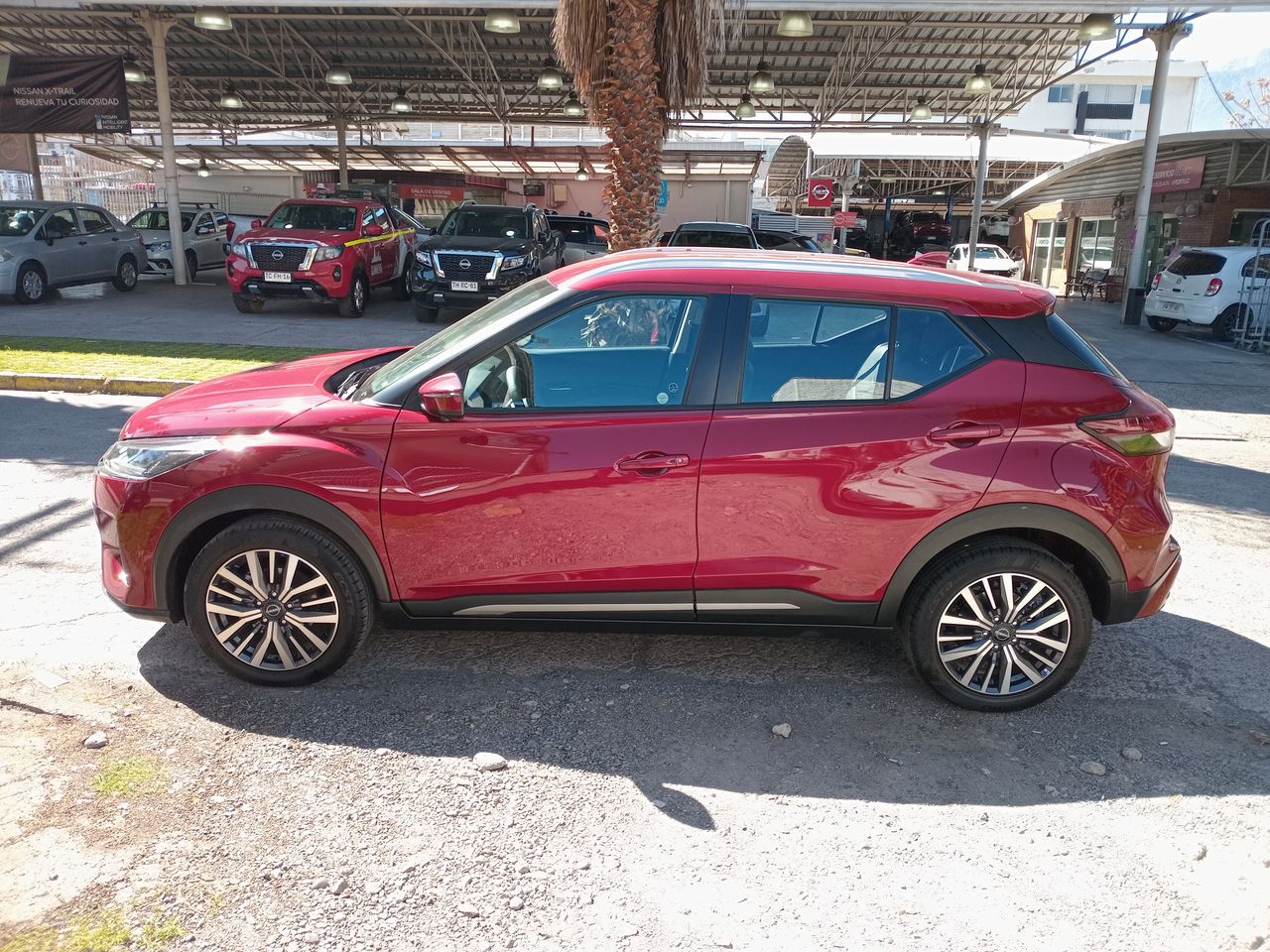 NISSAN - 4