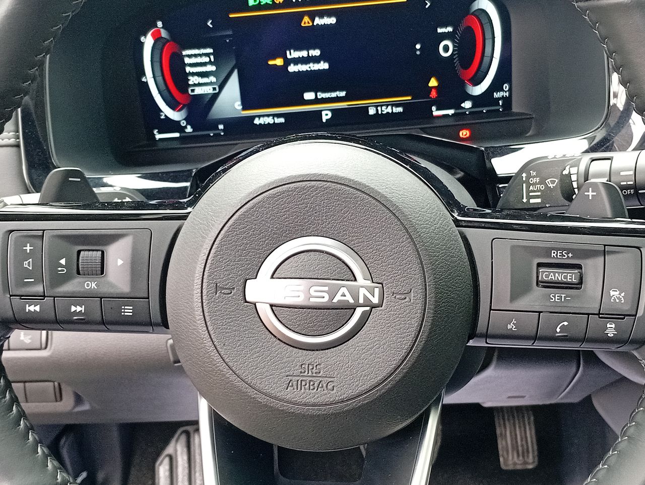 NISSAN - 27