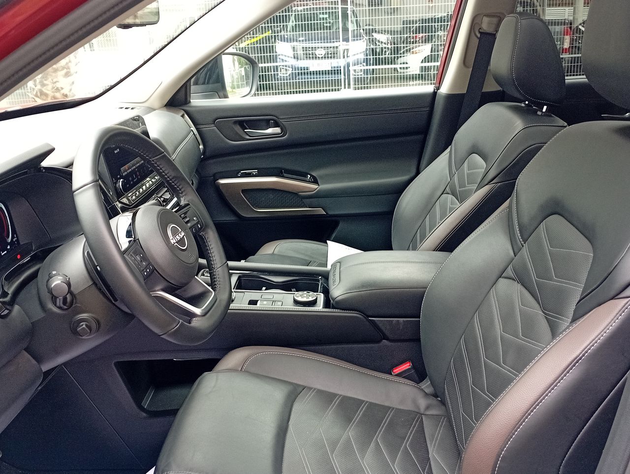 NISSAN - 10