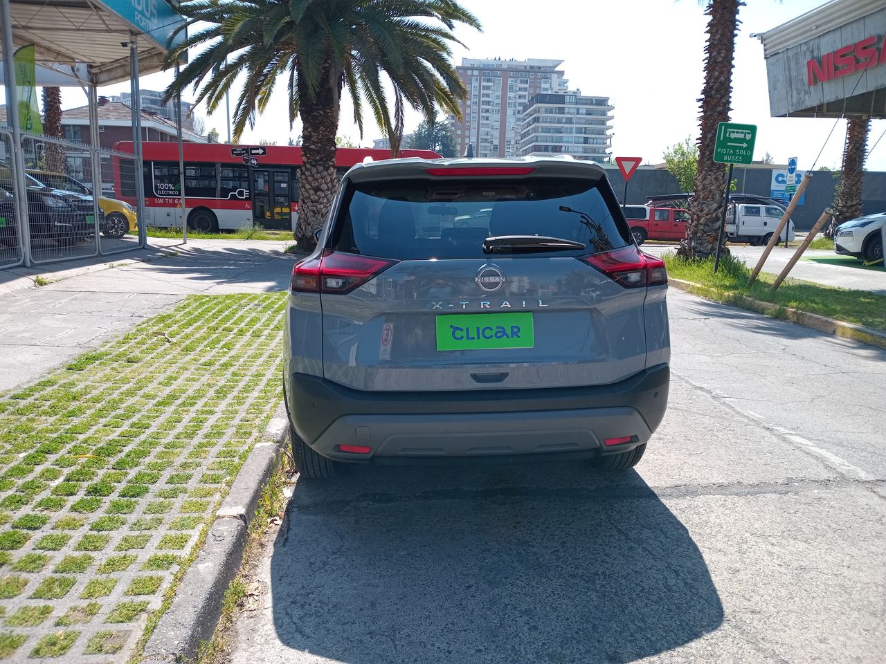 NISSAN - 6
