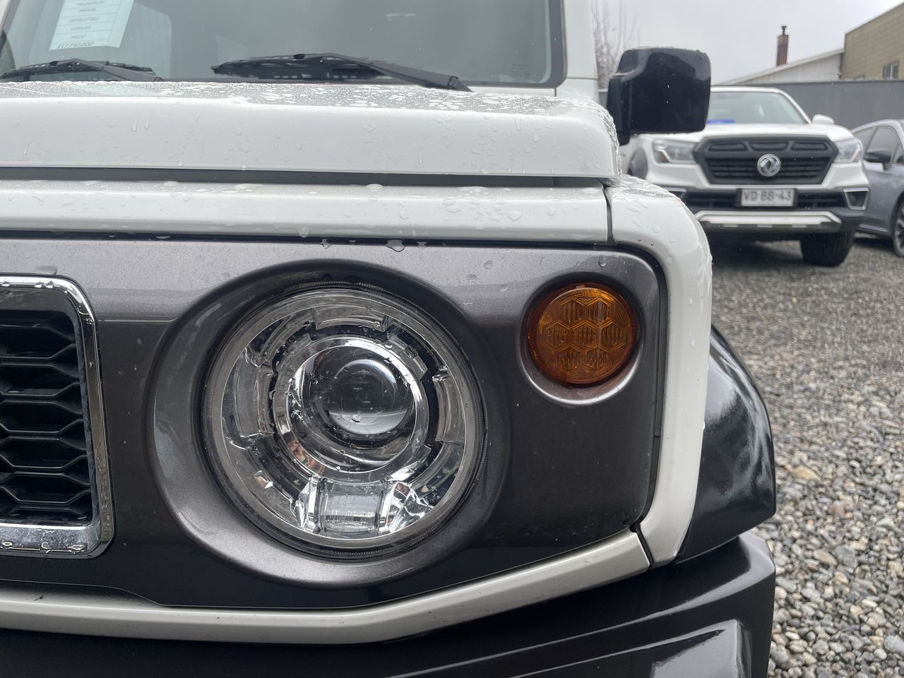 SUZUKI - 18