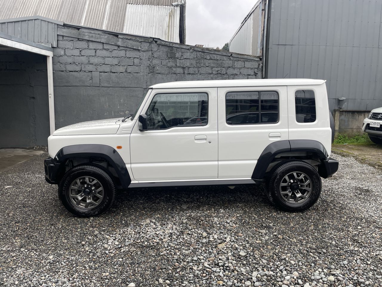 SUZUKI - 4