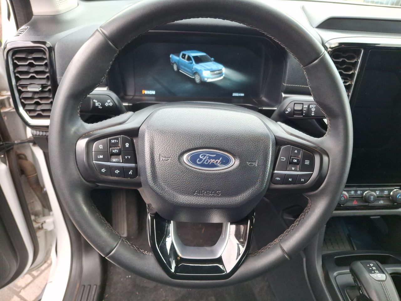 Ford Ranger — foto 26 de 36