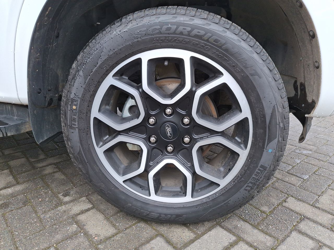 FORD - 16