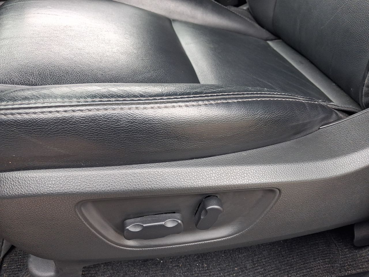 Mitsubishi Montero Sport — foto 15 de 29