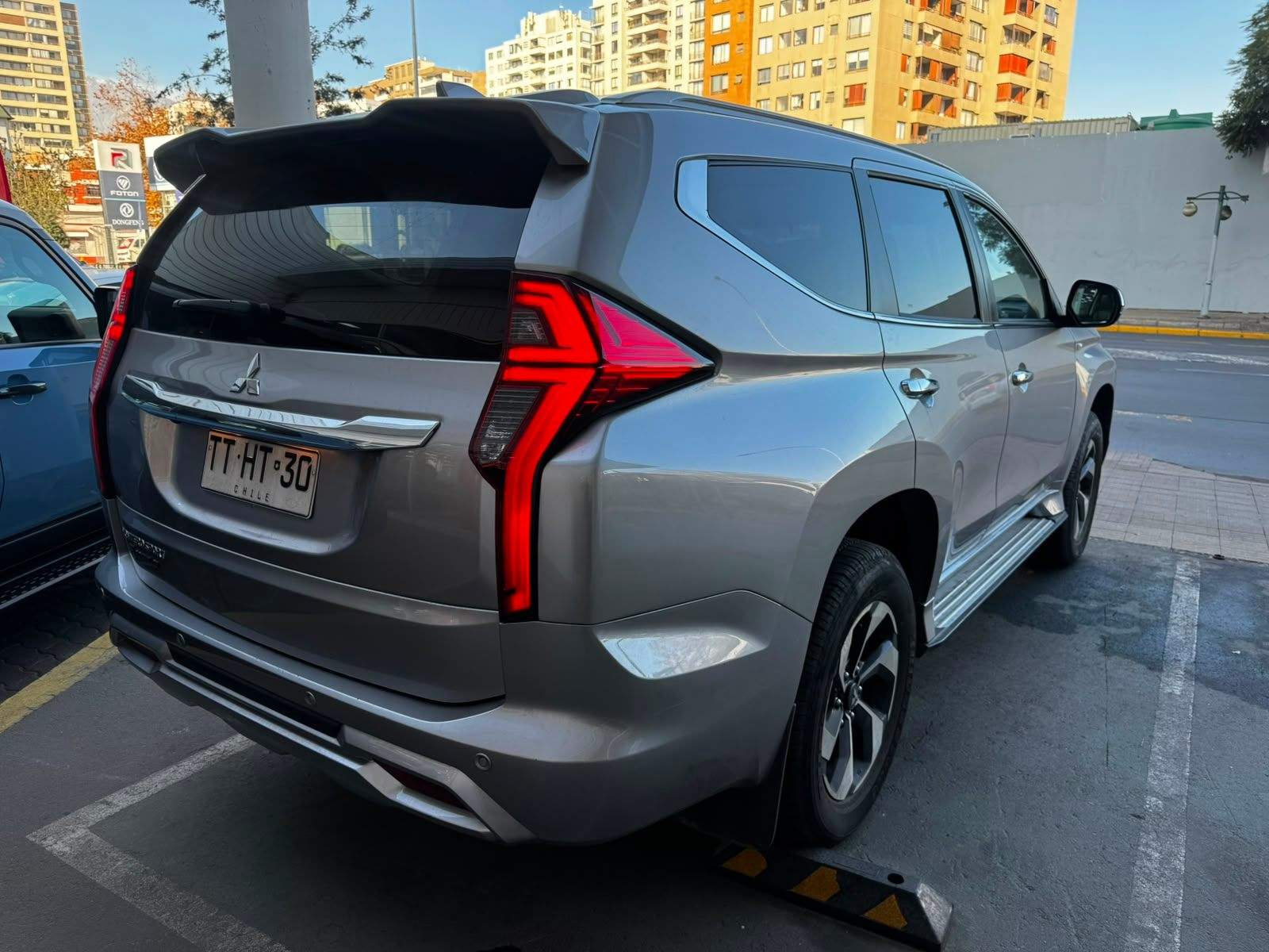MITSUBISHI - 3