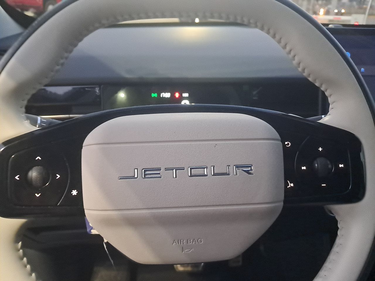 JETOUR - 18