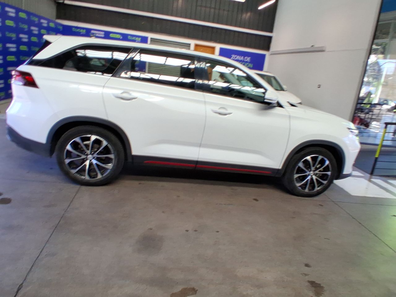 CHANGAN - 8