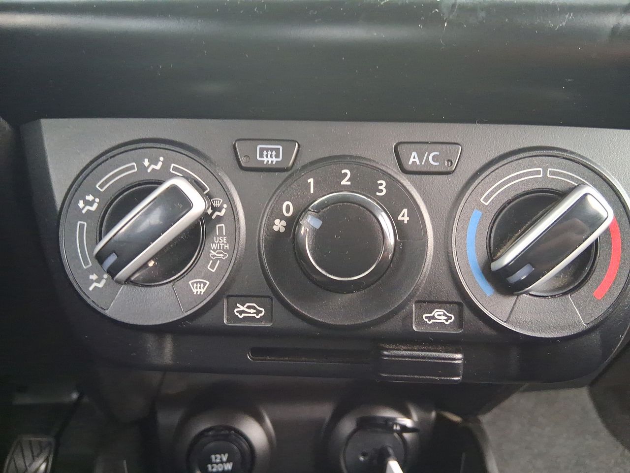 SUZUKI - 31