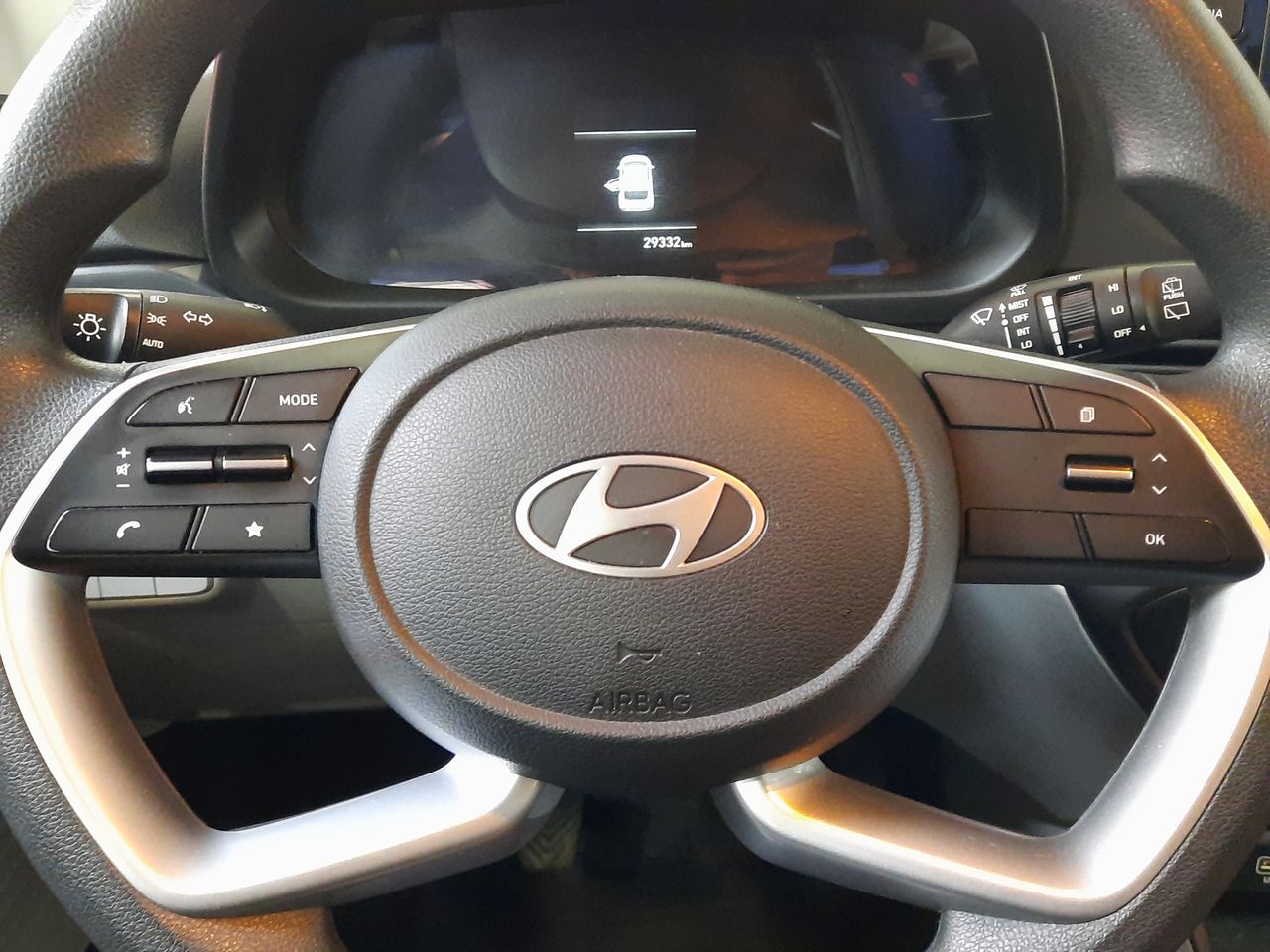 HYUNDAI - 26