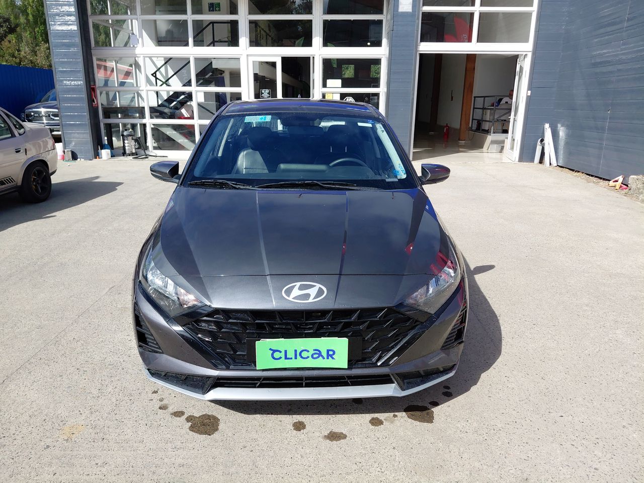 HYUNDAI - 2