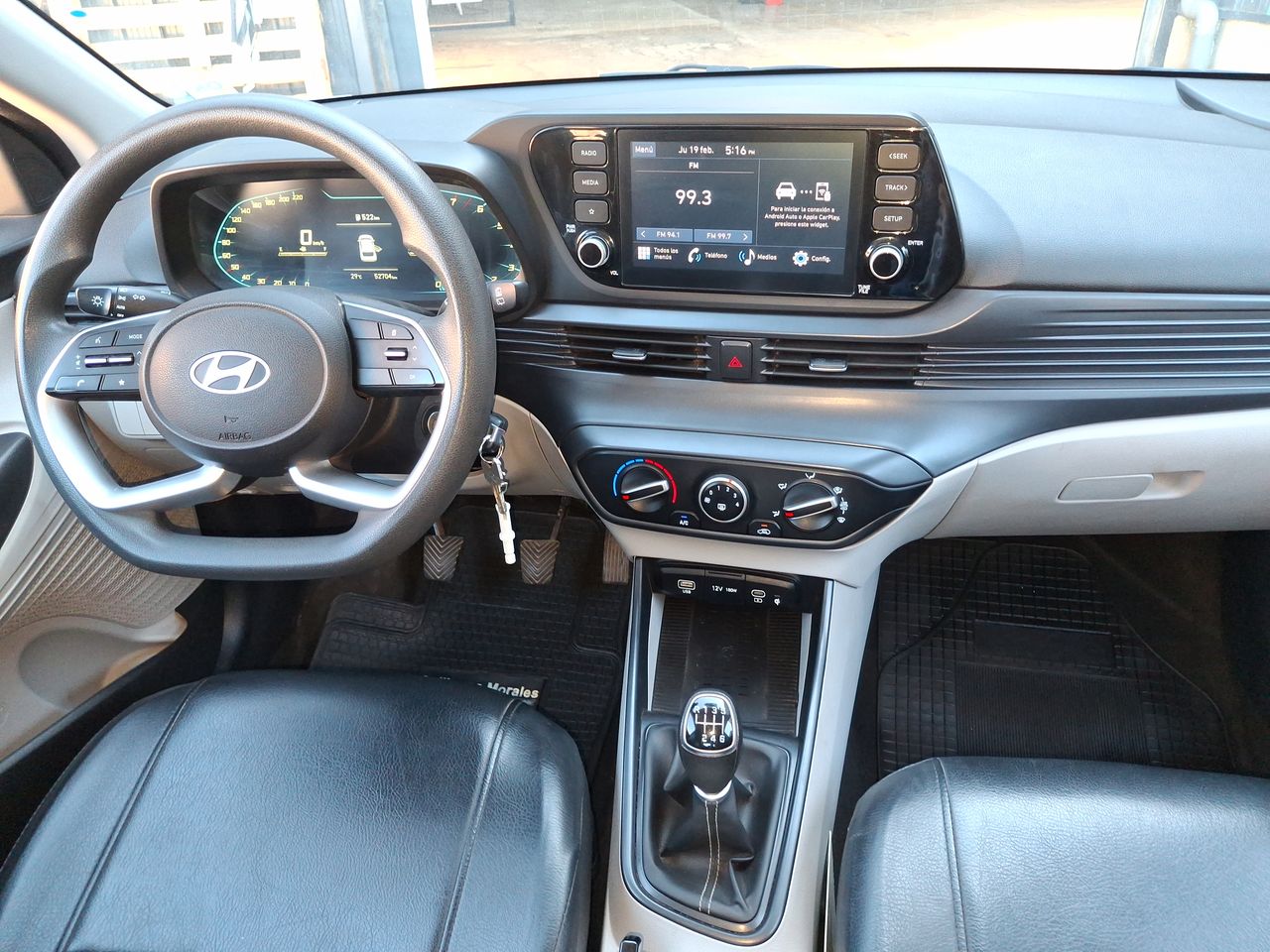 HYUNDAI - 13
