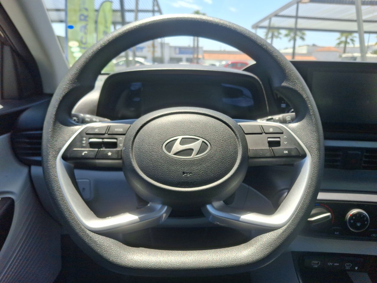 HYUNDAI - 24
