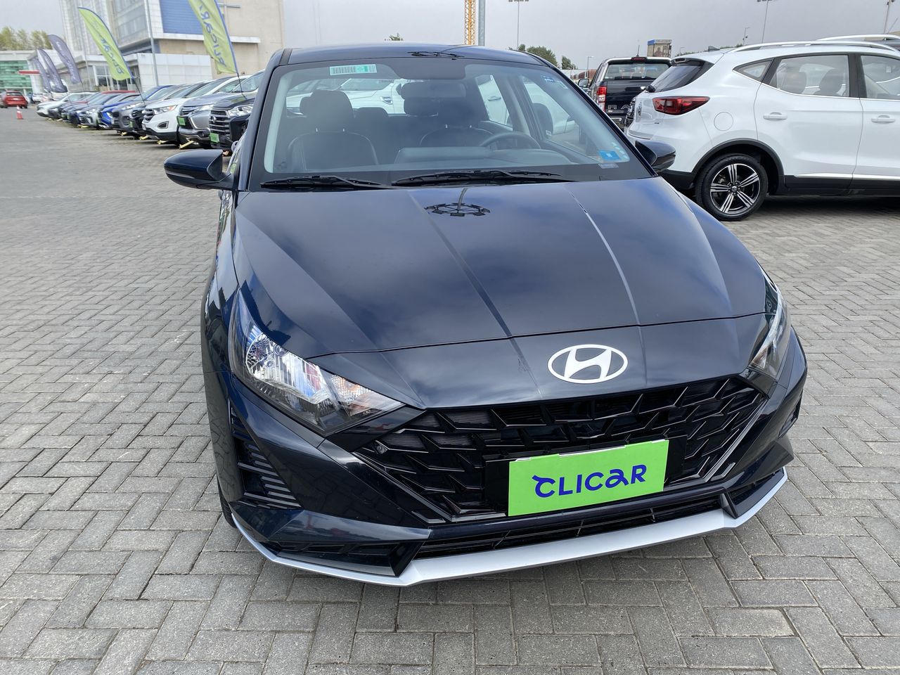 HYUNDAI - 2