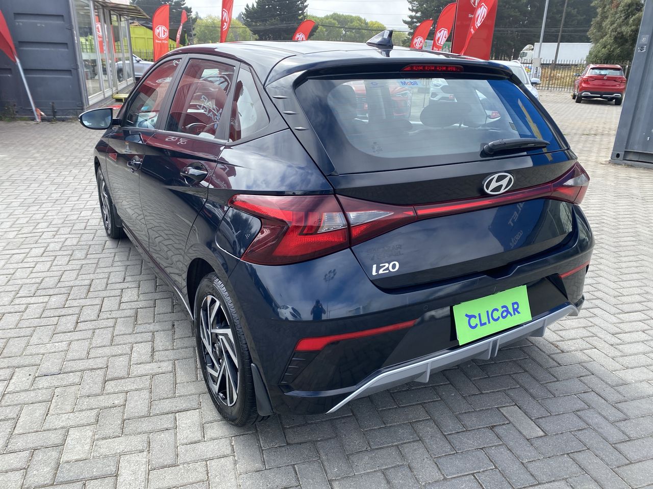 HYUNDAI - 5