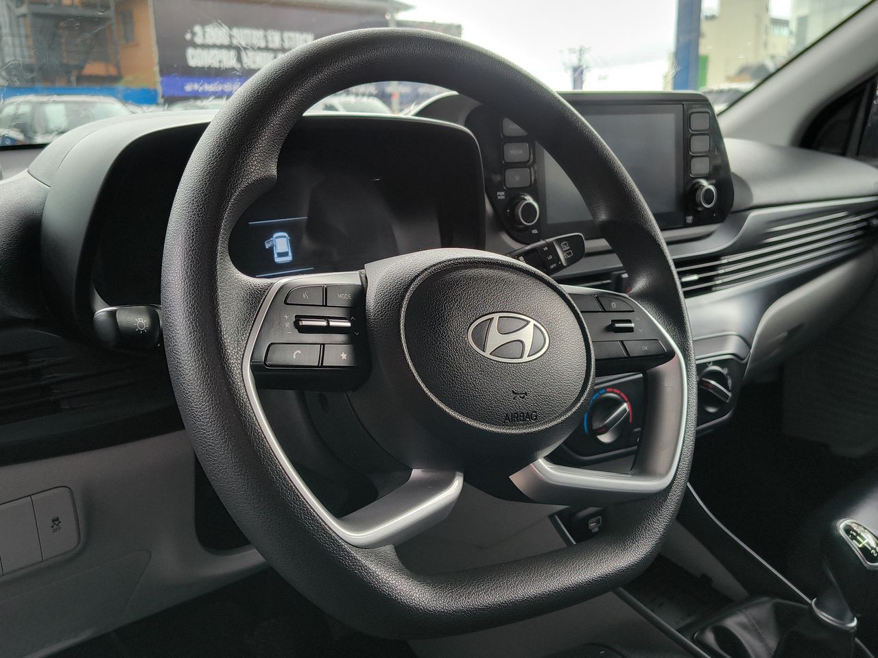 HYUNDAI - 24