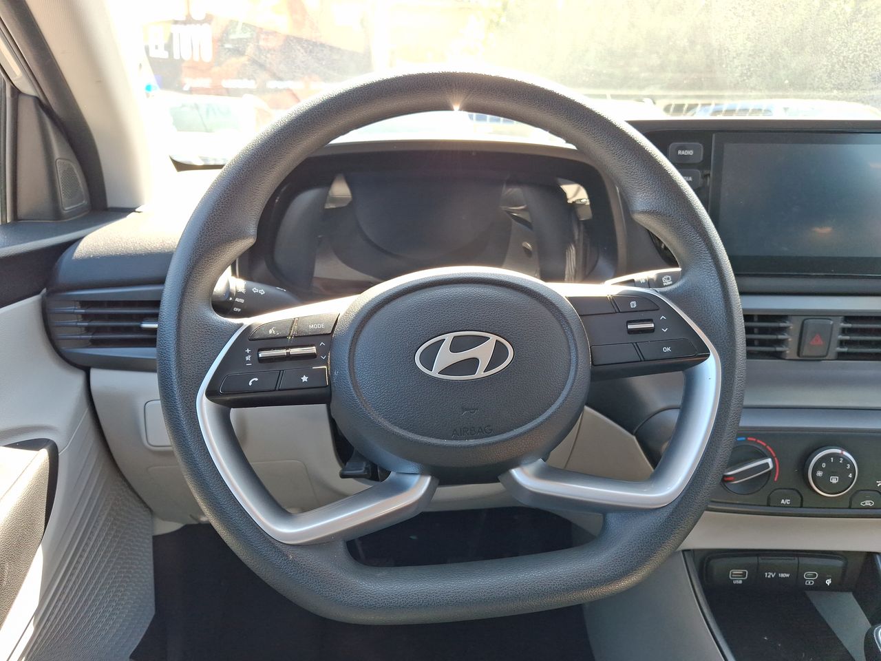 HYUNDAI - 23