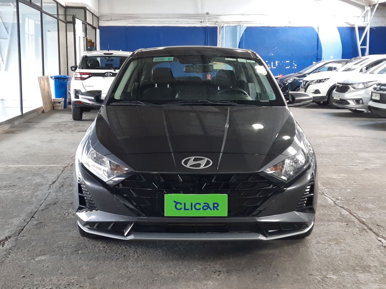 HYUNDAI - 2