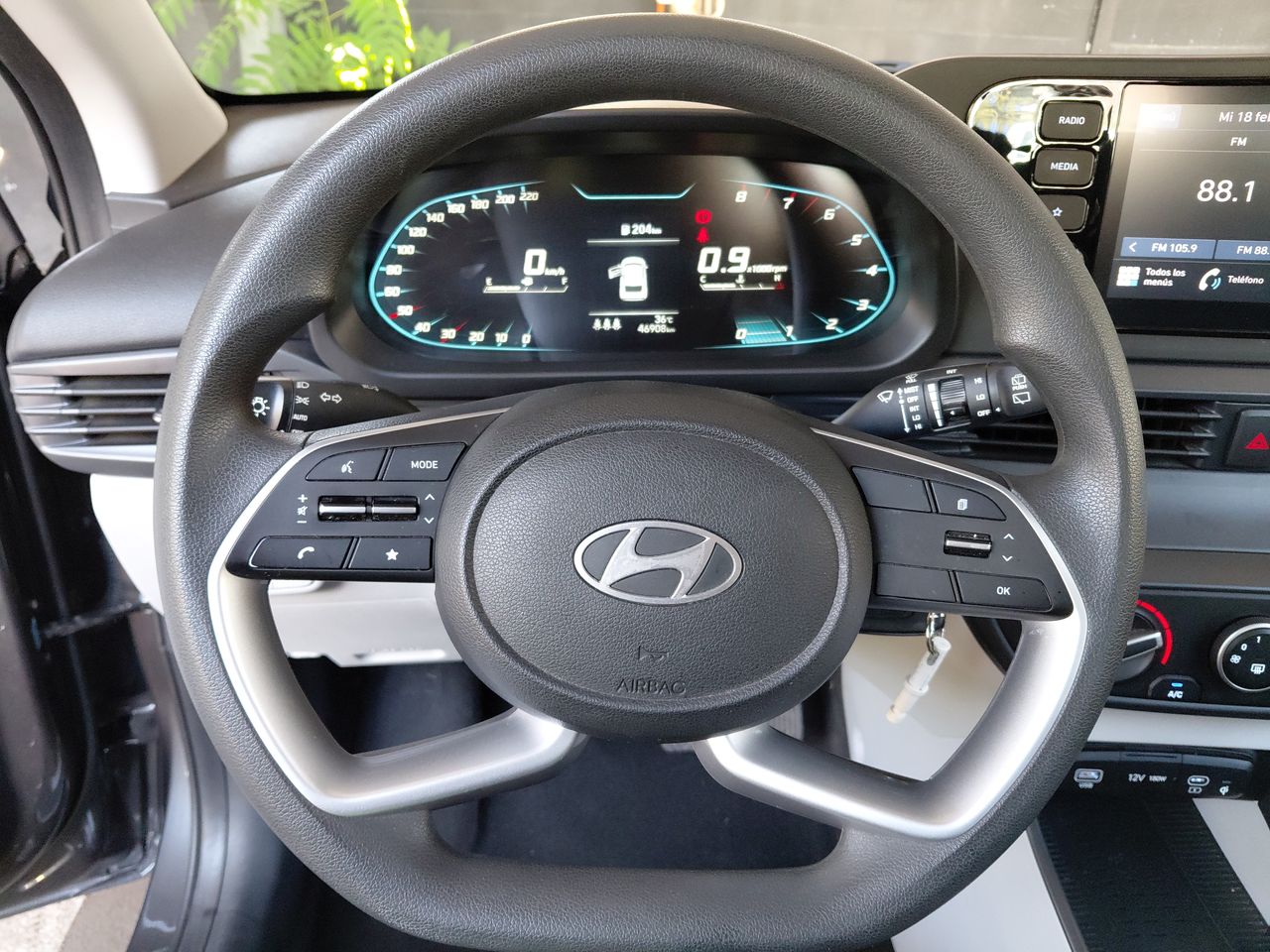 HYUNDAI - 23