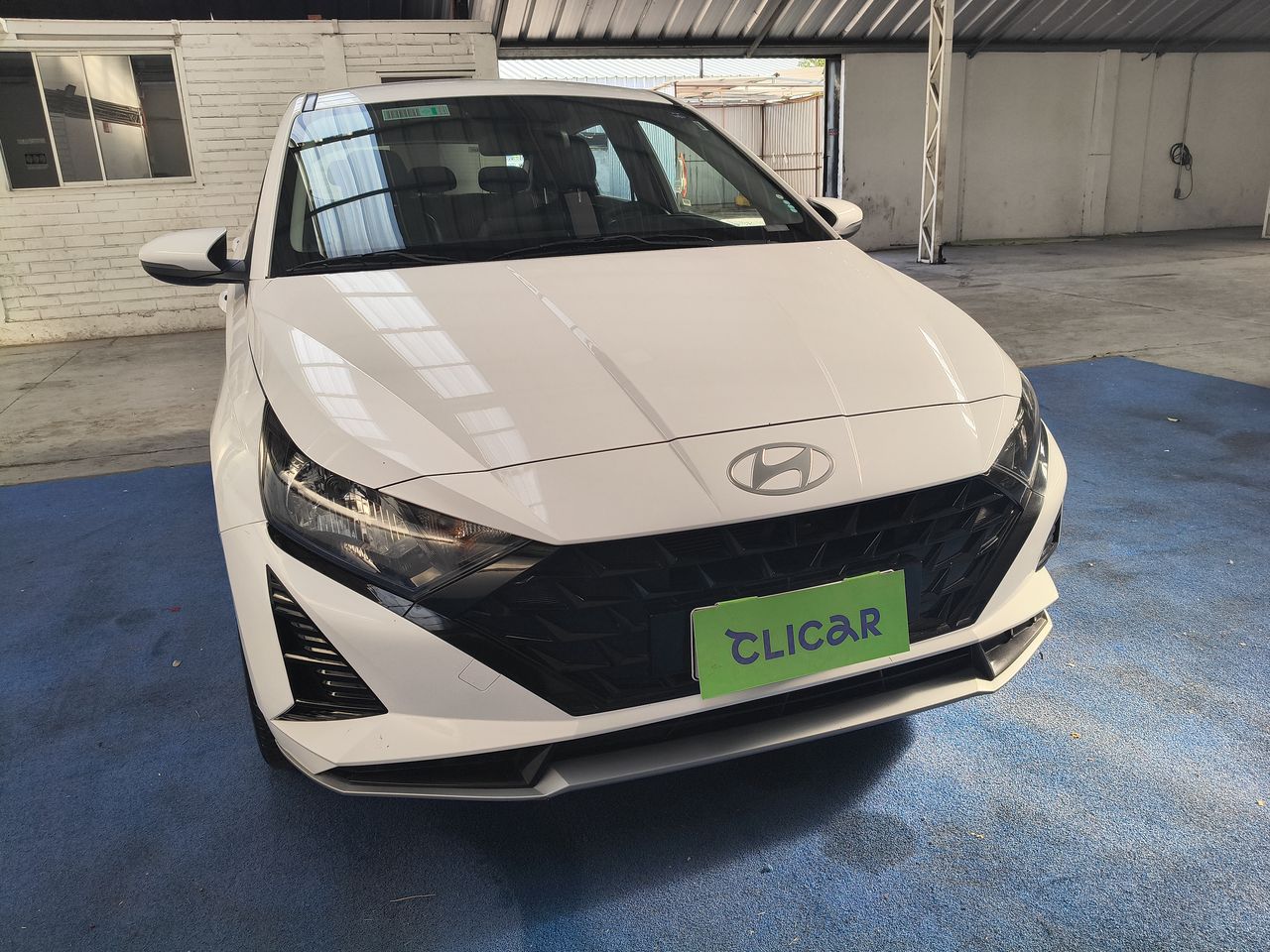 HYUNDAI - 2