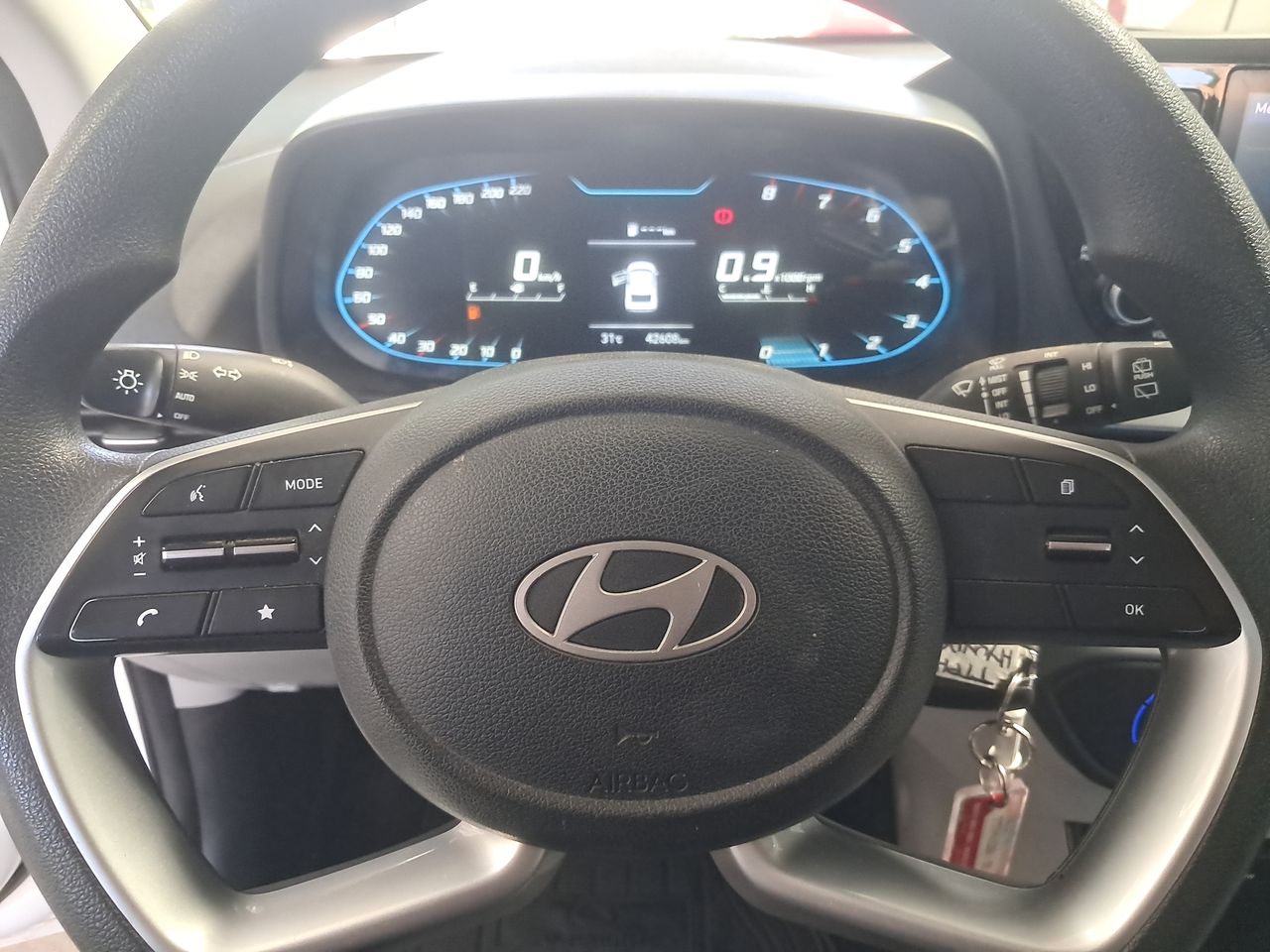 HYUNDAI - 25