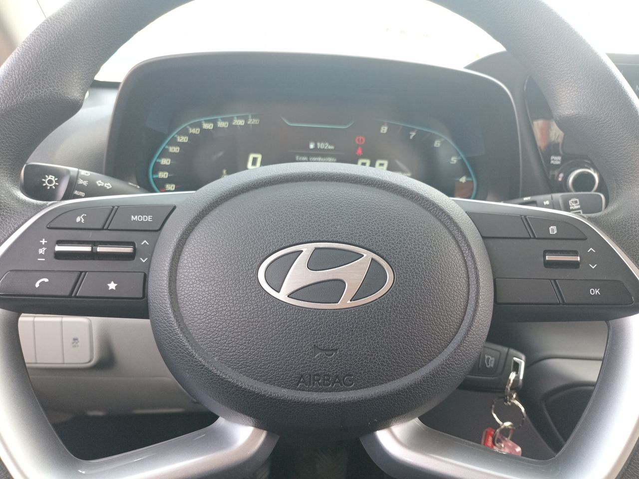 HYUNDAI - 24