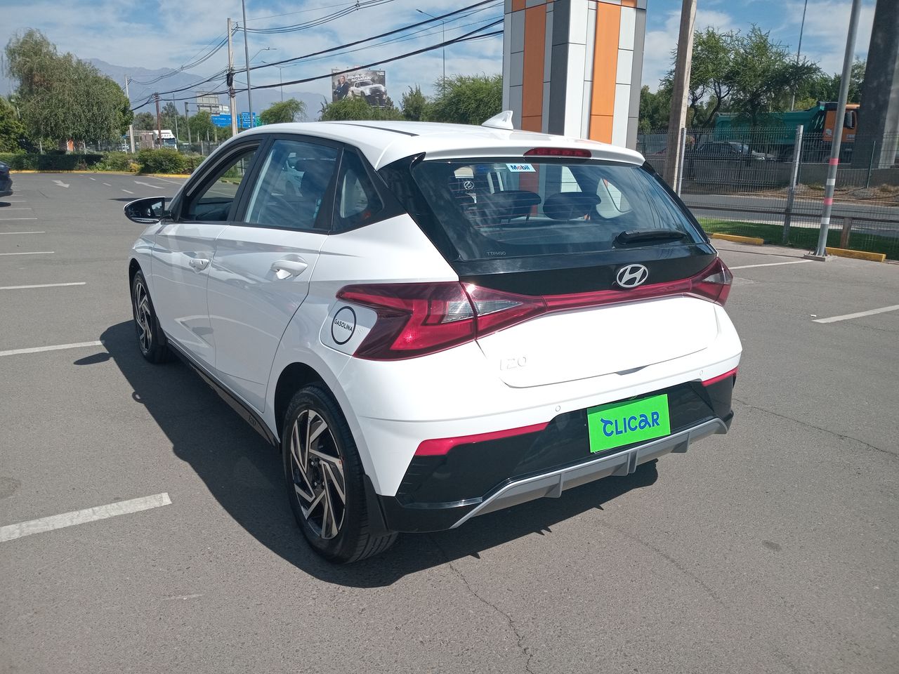 HYUNDAI - 5